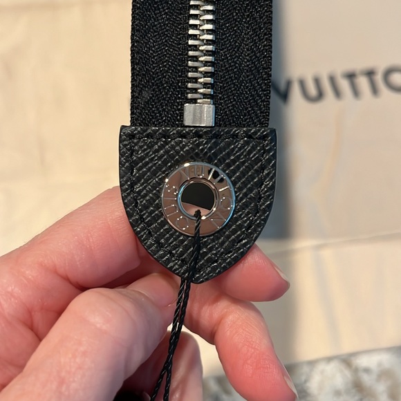 Louis Vuitton Voyage - Picture 6 of 12